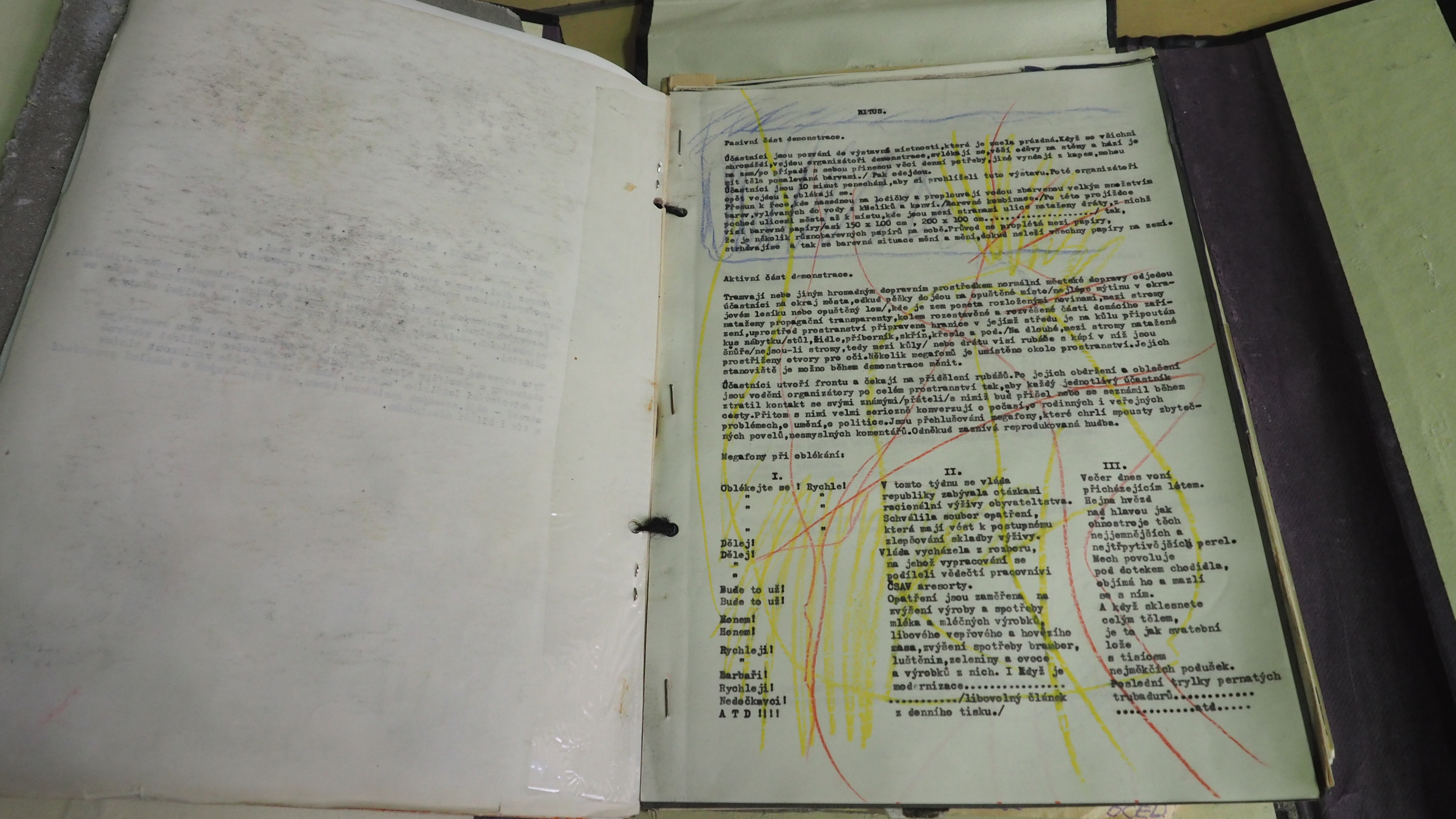 Literary Archive of the Museum of Czech Literature (LA PNP), photo by Petr Kotyk; Origin&aacute;ly archiv&aacute;li&iacute; jsou uložen&eacute; v Liter&aacute;rn&iacute;m archivu Pam&aacute;tn&iacute;ku n&aacute;rodn&iacute;ho p&iacute;semnictv&iacute;.